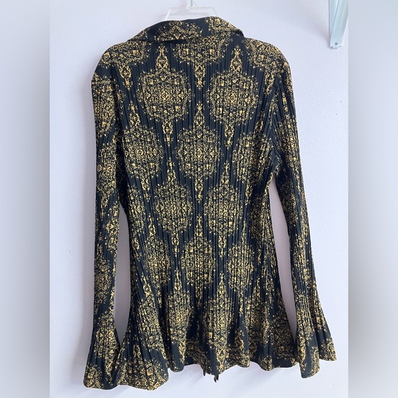 Women’s Ruffled Blouse w Accordian Pleats,Large, Black/Goldish, Laura Scott - Picture 4 of 7